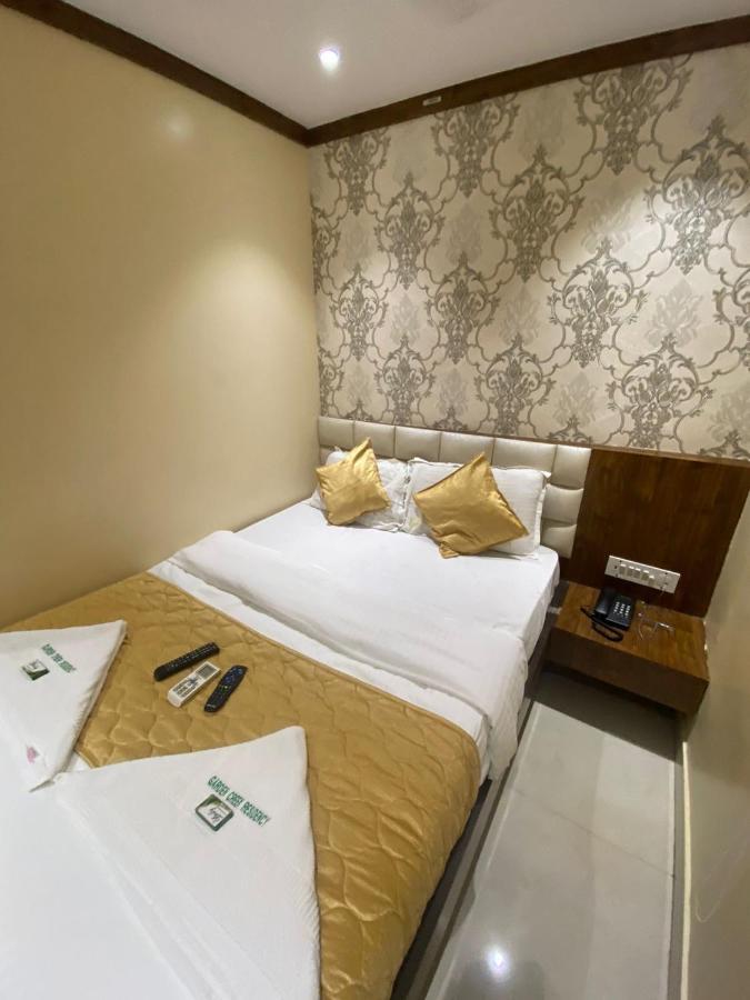 Garden Creek Residency - Near To Mumbai International Airport Hotel Екстериор снимка