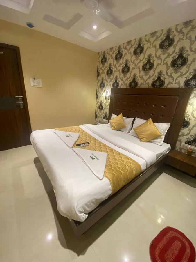 Garden Creek Residency - Near To Mumbai International Airport Hotel Екстериор снимка