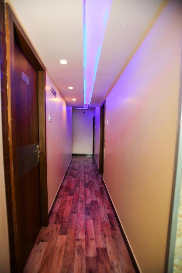 Garden Creek Residency - Near To Mumbai International Airport Hotel Екстериор снимка