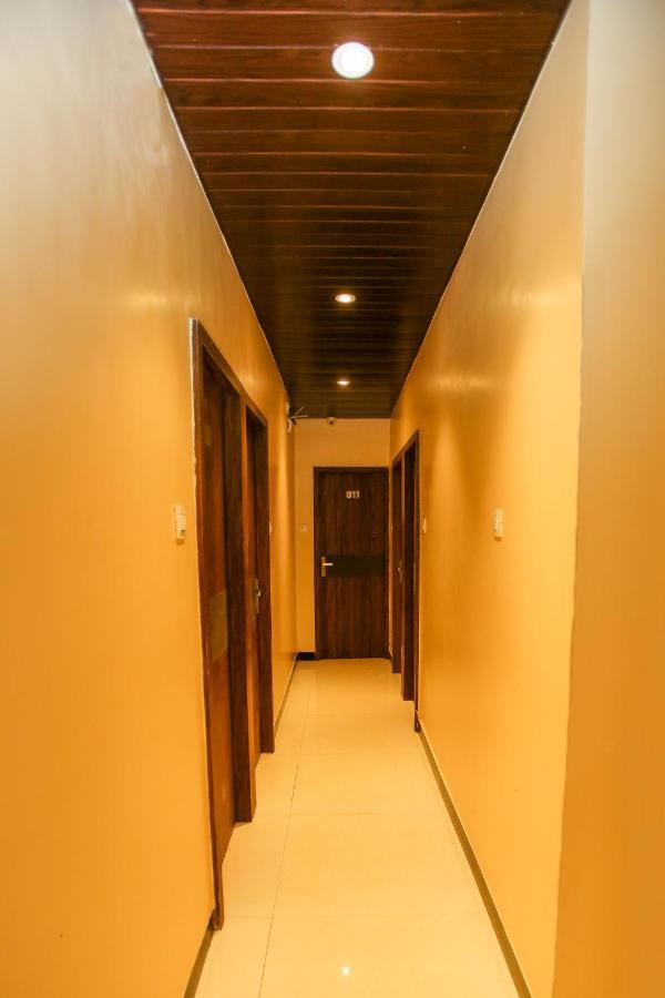 Garden Creek Residency - Near To Mumbai International Airport Hotel Екстериор снимка